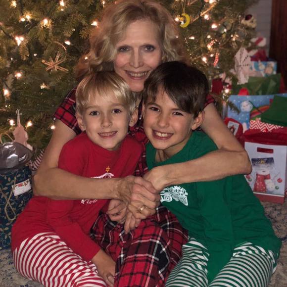 Meet your Posher, Bobbie - Picture 1 of 1